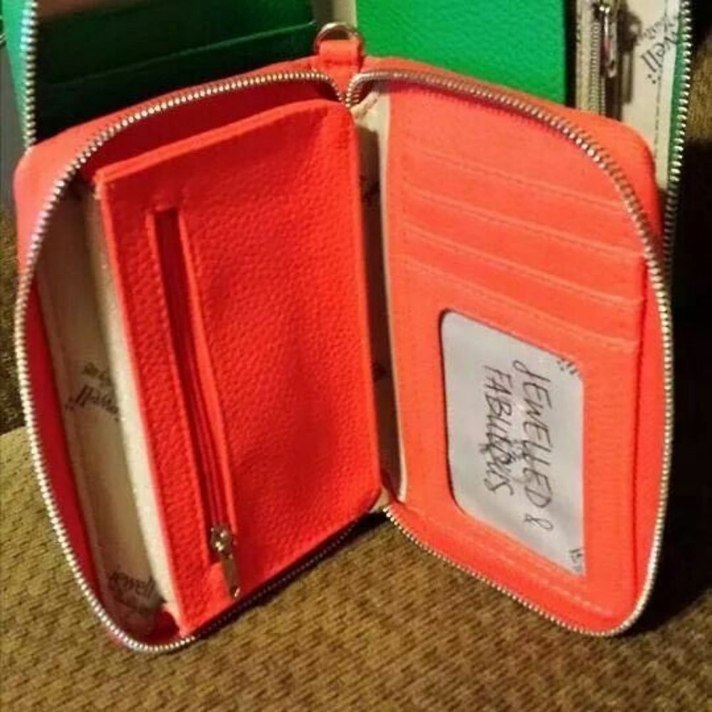 Thirty-one coral wristlet
